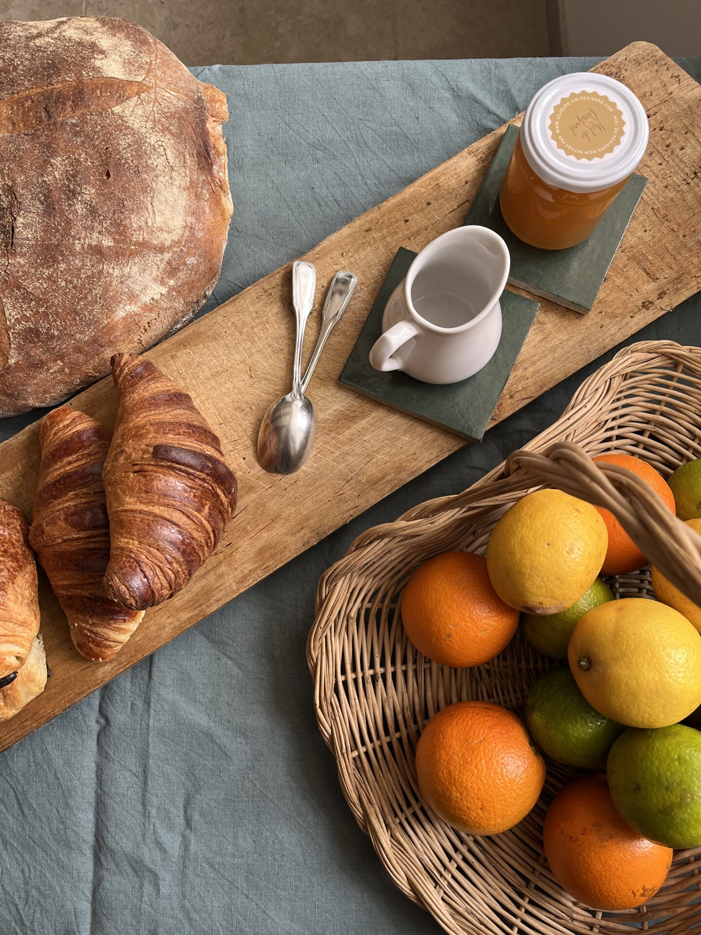 Petit Déjeuner en plein air en Périgord