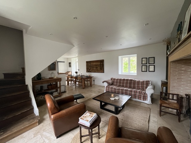 Séjours en Périgord_La Grave à Coly_Maison de vacances 9 personnes avec piscine privées en Dordogne Périgord68 - Moyenne